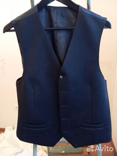 Мужской костюм тройка