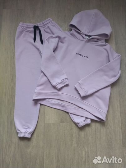 Одежда для девочки 8-10 лет