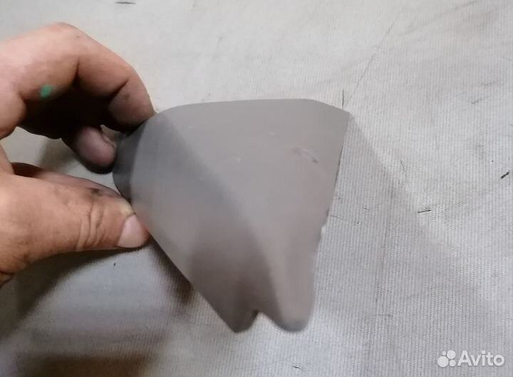 Накладка уголок салонный Ford Taurus 2 1992-1996