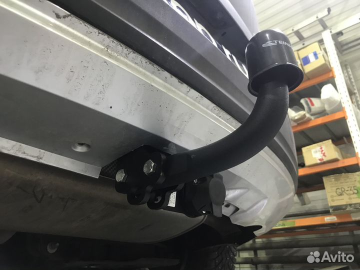 Фаркоп на Volvo XC40