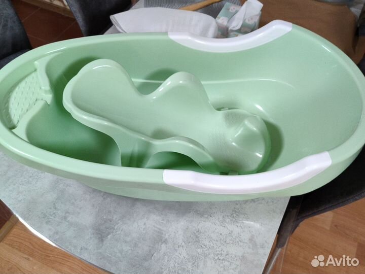 Ванночка для купания с горкой