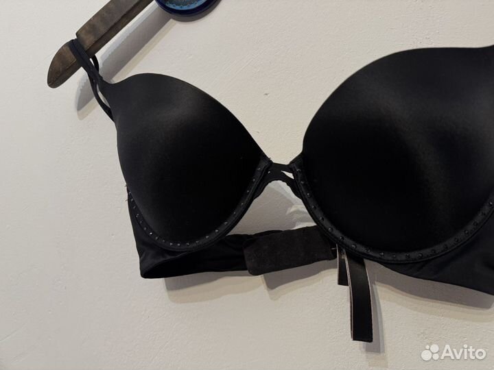 Бюстгалтер victorias secret 70C