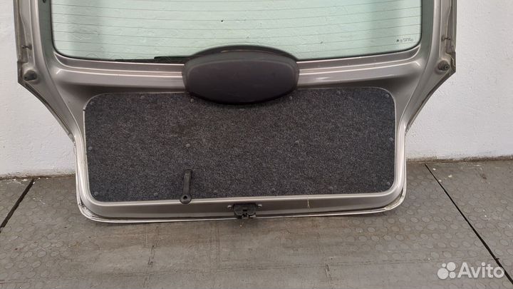 Крышка багажника Skoda Fabia