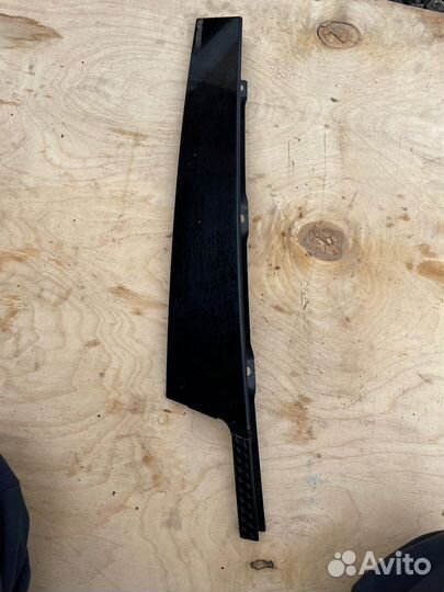 Шкода octavia a7 накладка стойки двери правая