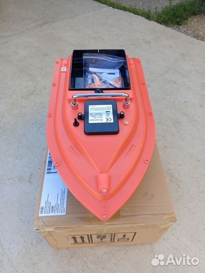 Прикормочный кораблик