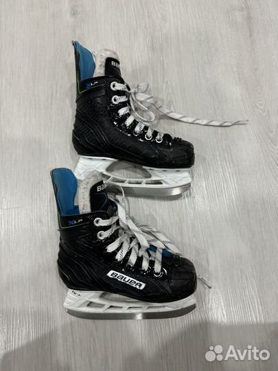 Коньки bauer Y10