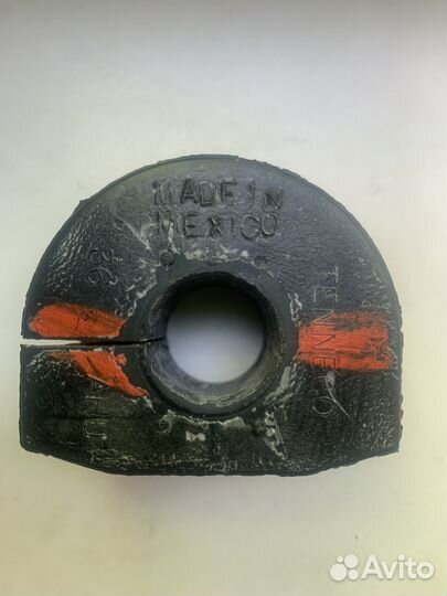 Втулки заднего стабилизатора GM Cadillac SRX