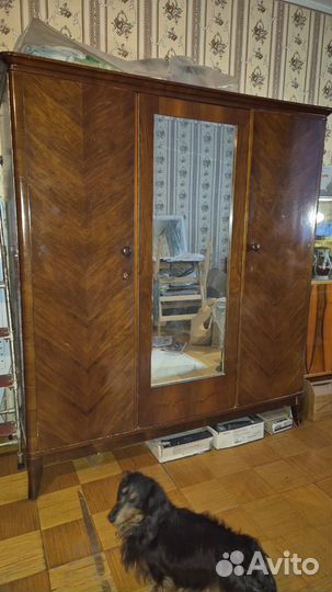 Шкаф распашной с зеркалом бу