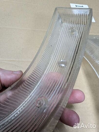 Газ 21 Волга 3 серия стекла в повороты СССР