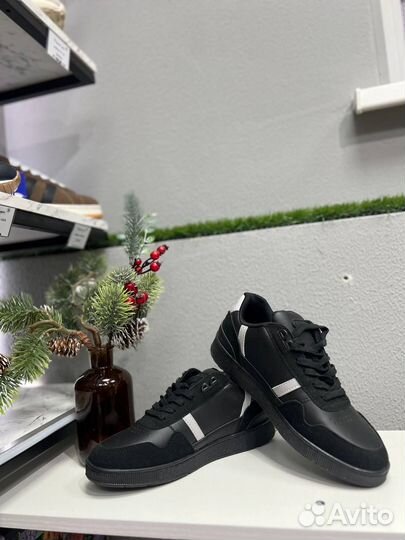 Кроссовки мужские lacoste