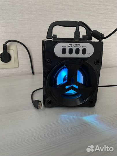 Блютуз колонка