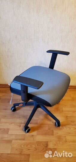 Стул кресло без спинки