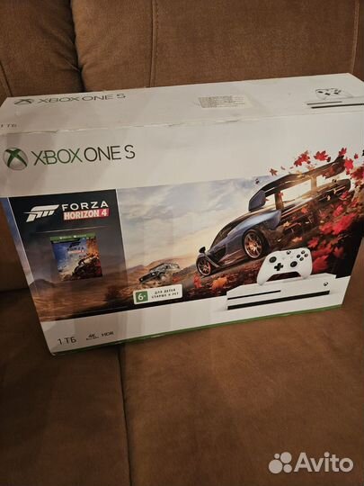 Xbox one s 1tb с играми