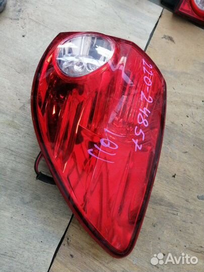 Стоп-сигнал задний правый Nissan Wingroad Y12