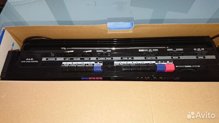 Двухкассетная магнитола International в коллекцию