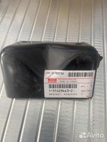 Кронштейн пгу сцепления 1-31429-443-2 C/E/Fseries