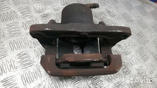 Суппорт тормозной передний правый toyota RAV 4 ZCA