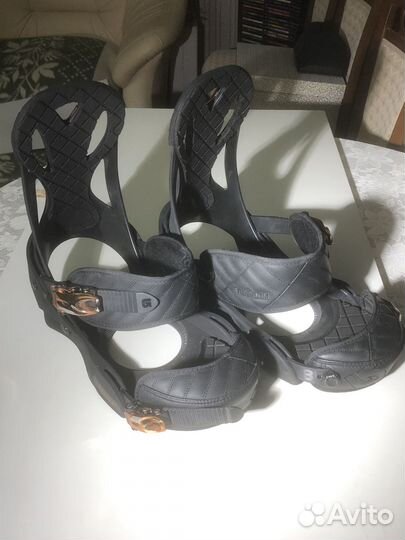 Крепления для сноуборда Burton Mission