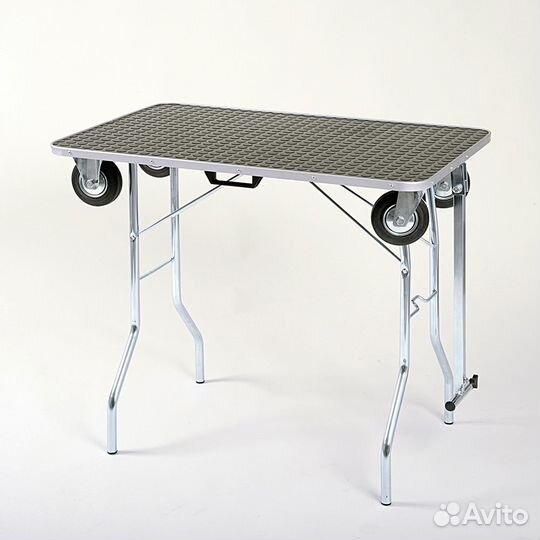 Стол для груминга с колесами