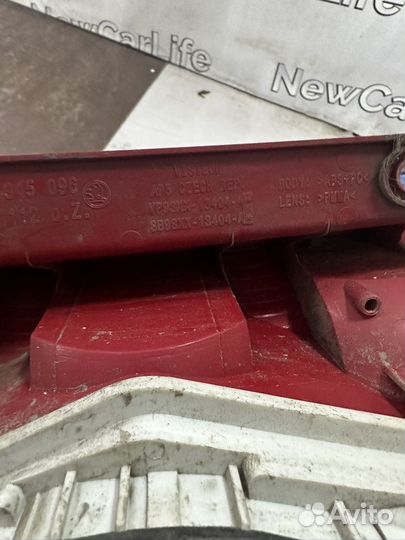 Skoda Yeti правый фонарь 2012