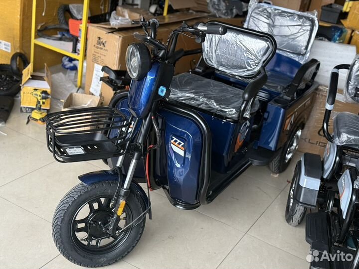 Трицикл электрический TTT 777