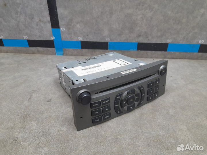 Магнитола Citroen C5 2.0 I 16V 143 (EW10A) 2008
