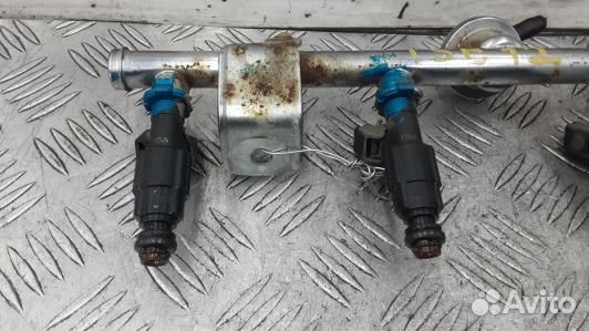 Топливная рампа бензиновая ford mondeo 3 (ISE12TJ0