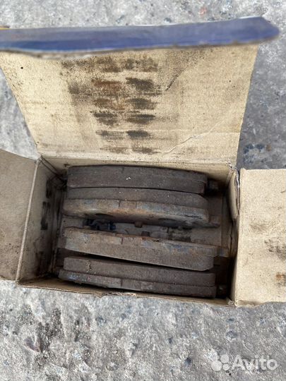 Тормозные колодки задние на hyundai solaris