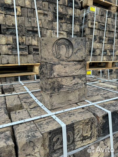 Кирпич ручной формовки Baksteen Клеймо Подкова