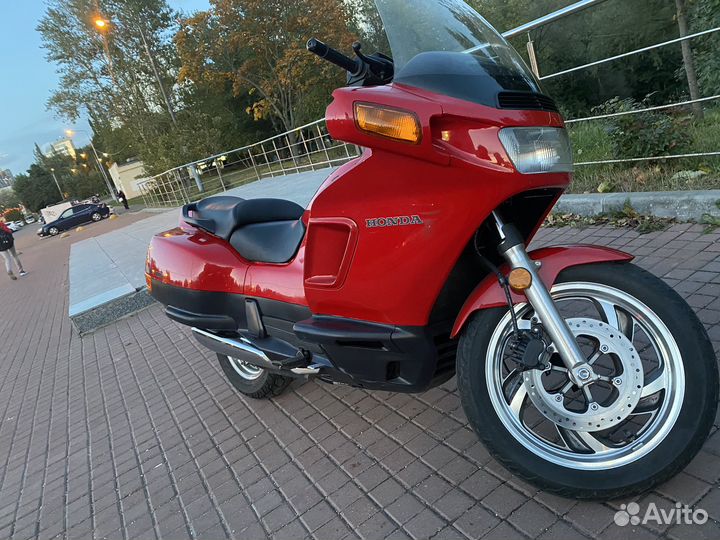 Honda PC 800 Pacific Coast