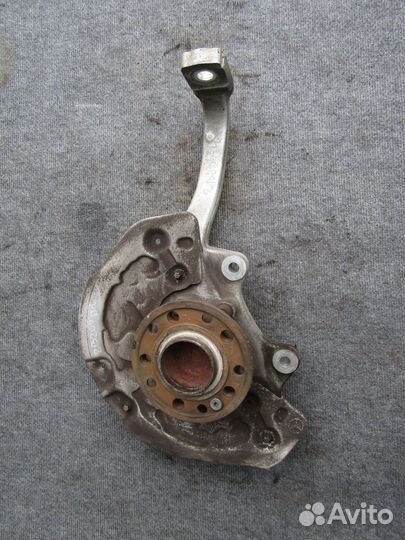 Кулак передний в сборе Mercedes W205 A2053322100