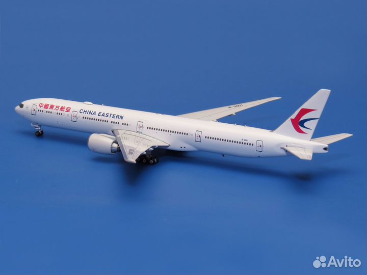 Boeing 777-300ER China Eastern Airlines (1:400)