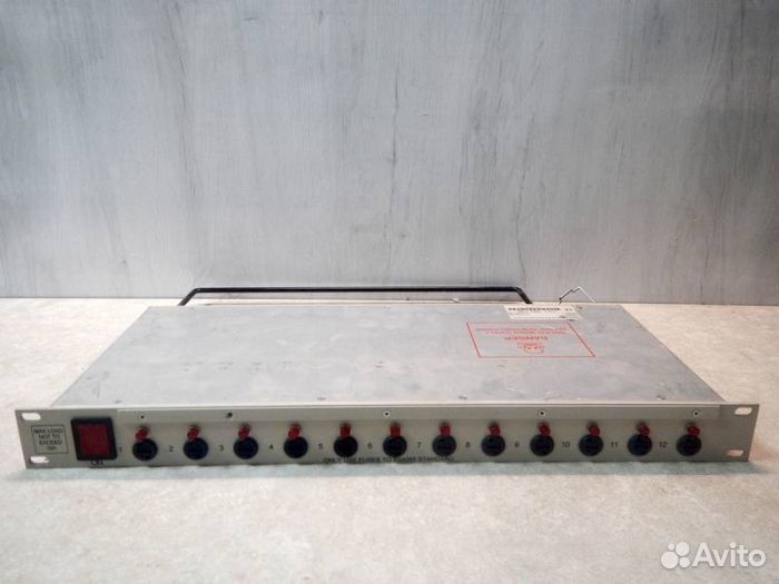 Блок распределения питания 1U 12 разъемов