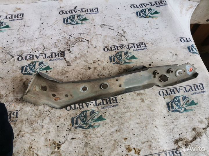 Кронштейн фар правый Renault Megane III (2008—2014