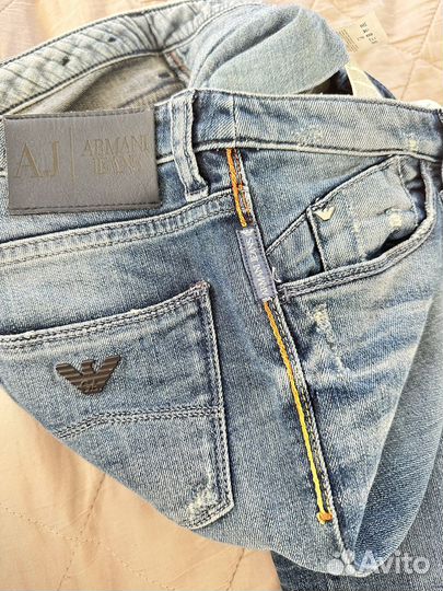 Джинсы Armani jeans 25