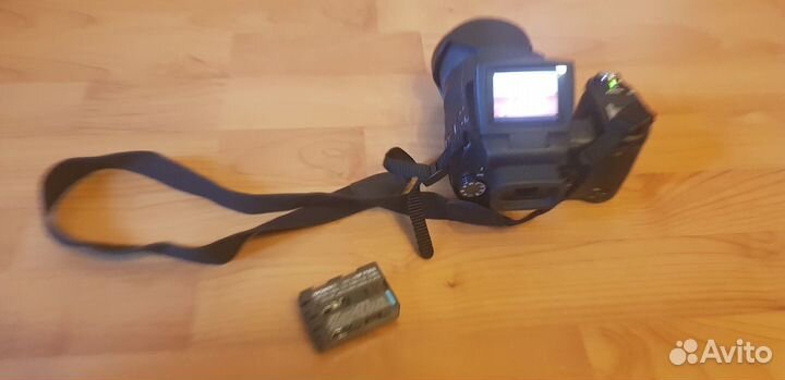 Фотоаппарат Sony DSC-R1 +комплект в