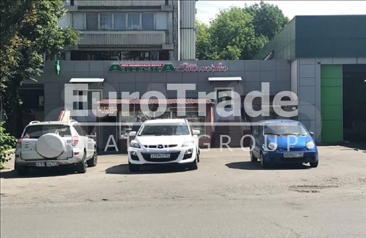 Продам торговое помещение, 303 м²