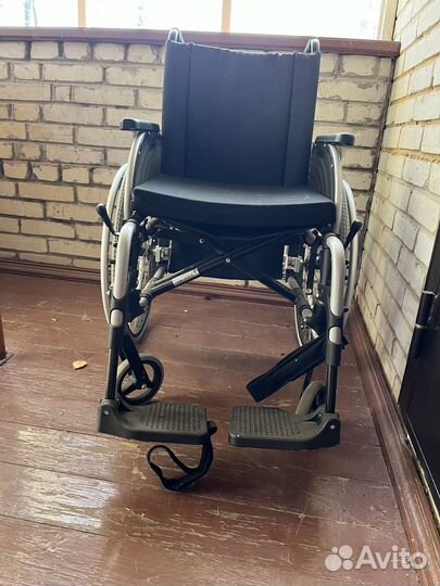 Инвалидная коляска