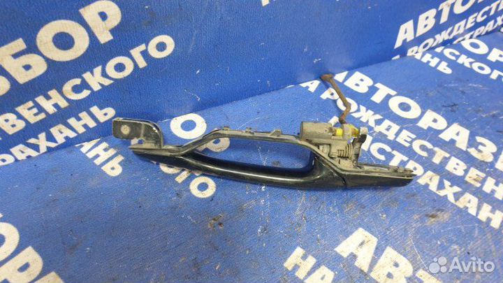 Наружная ручка. Mitsubishi Grandis минивен 2003