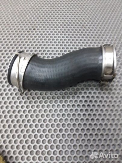 Патрубок впускной системы Audi Q7 4L 3.0 CRC 2014