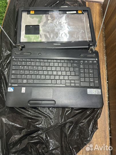 Ноутбук в разбор Toshiba c650