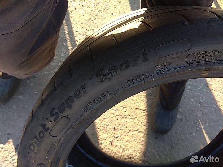 Michelin Pilot Super Sport 285/35 R19