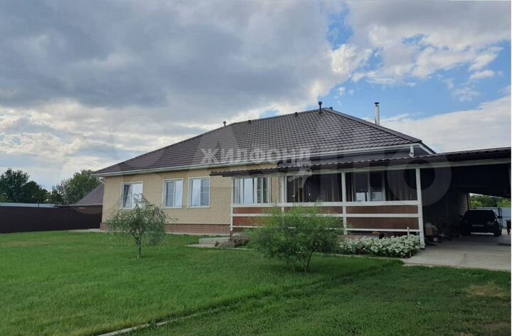 Коттедж 202,3 м² на участке 30 сот.