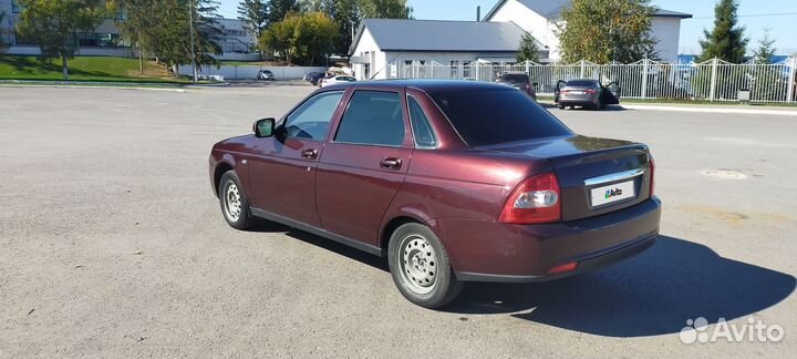 LADA Priora 1.6 МТ, 2011, 307 111 км
