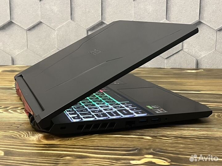Acer Nitro 5/RTX 3060/FHD IPS 144гц/SSD 512