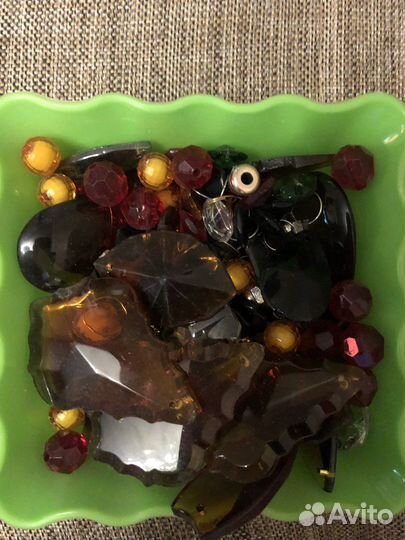 Хрустальные и стеклянные декоротивные украшения