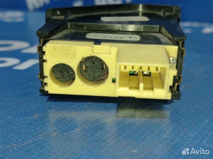 Кнопка обогрева заднего стекла Honda Vigor седан