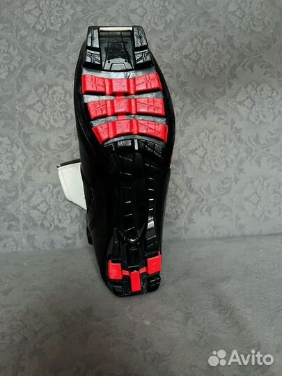 Ботинки лыжные