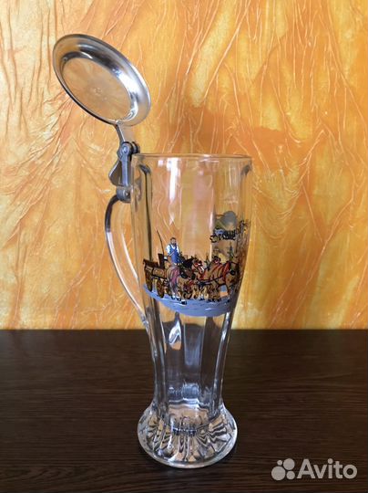 Пивная кружка с крышкой