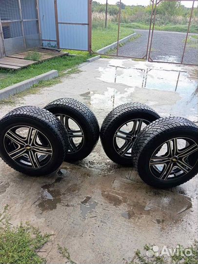 Continental ContiIceContact 215/60 R16